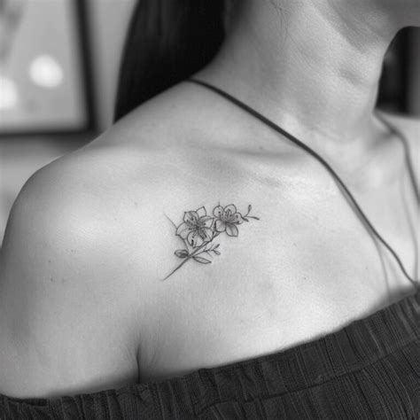 35+ Stunning Collarbone Tattoo Ideas for Women